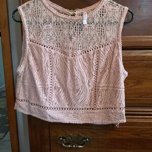 Elegant Lace Sleeveless Top - Pink